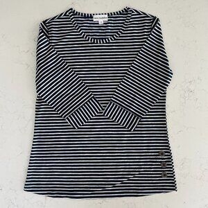 Neon Buddha Oversize Stripe 2/3 Slv Scoop Nk Top w Button Detail Navy Wht Sz S